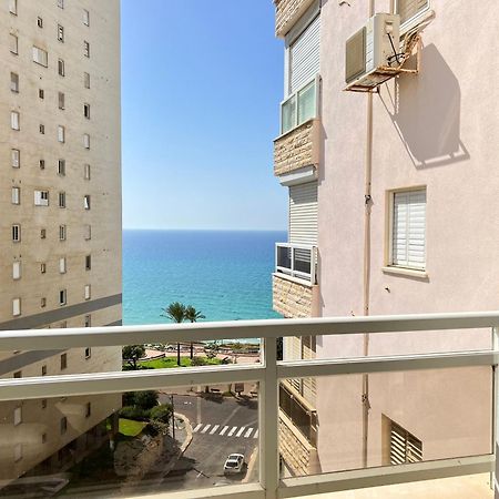 The Symphony Of The Breeze Apartment Netanya Bagian luar foto